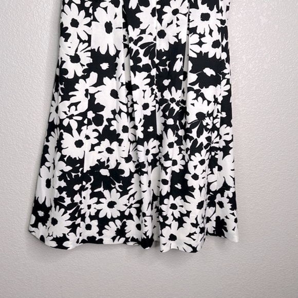 Black Label by Evan Picone Black & White Floral Flowy Dress Size 6 - Picture 5 of 7